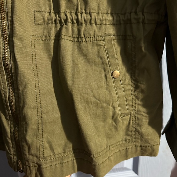 Old navy jacket - Picture 3 of 8